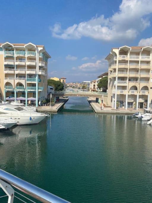 Appt 2 Pieces Port Frejus - Mega Terrasse + Garage公寓 外观 照片